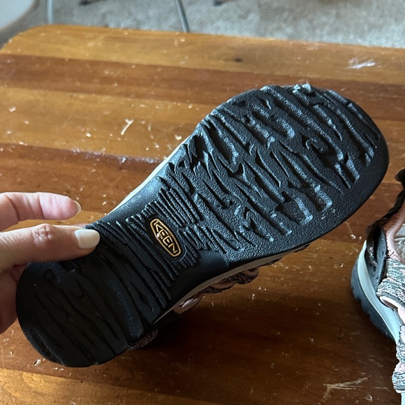 Keen Black and Brown Outdoor Sandals - Picture 2 of 3